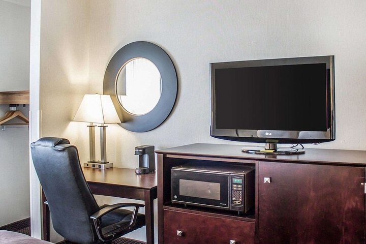 Room 14 of 30