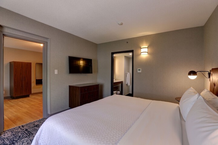 Room 50 of 79