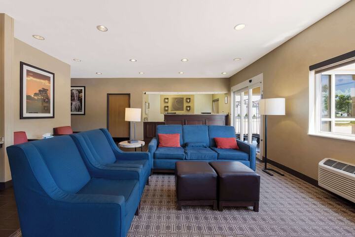 Hotel Interior 5 of 32