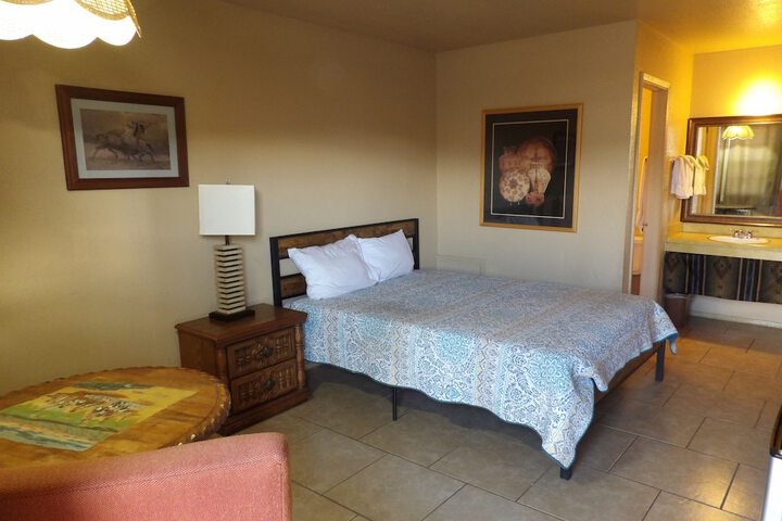 Room 6 of 7