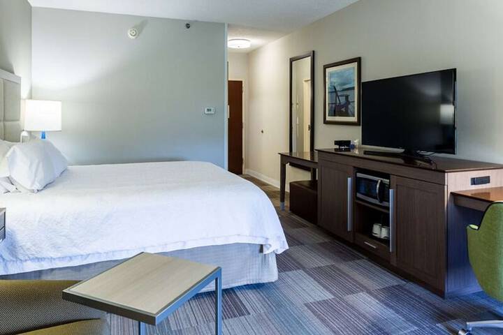 Room 34 of 87