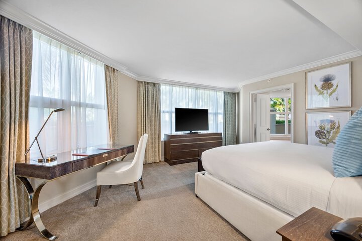 Room 25 of 34