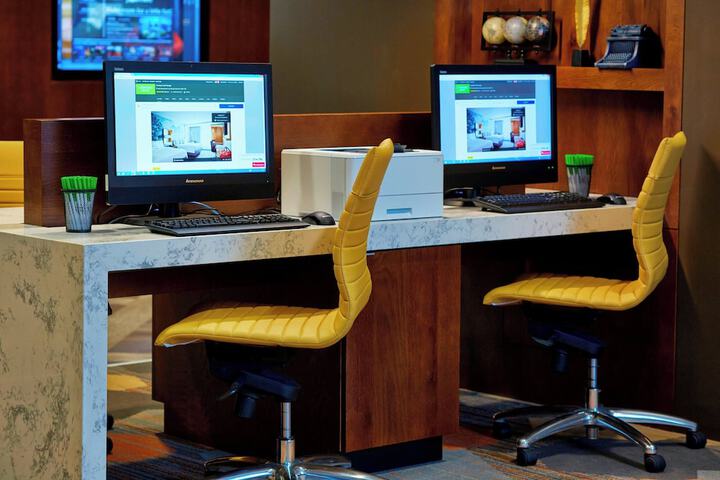 Courtyard by Marriott Lake George