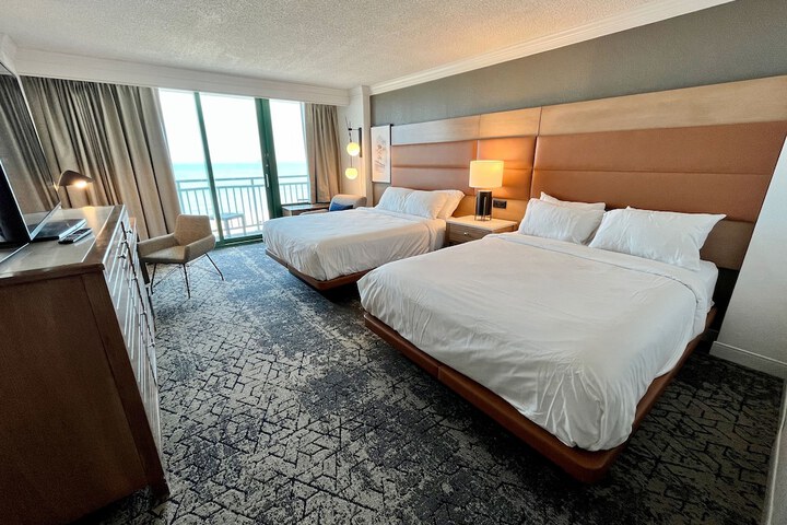 Room 103 of 152