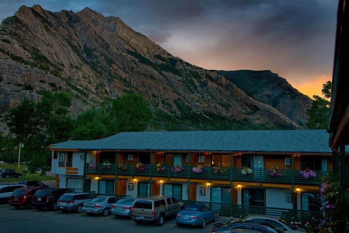 Hotel 2 of 39