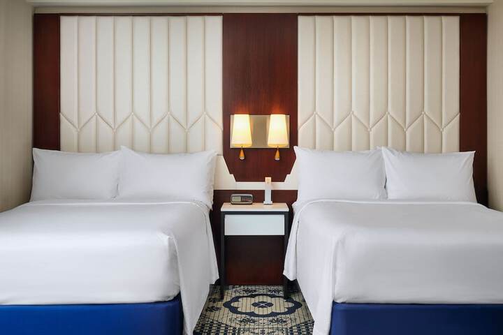 Room 35 of 63