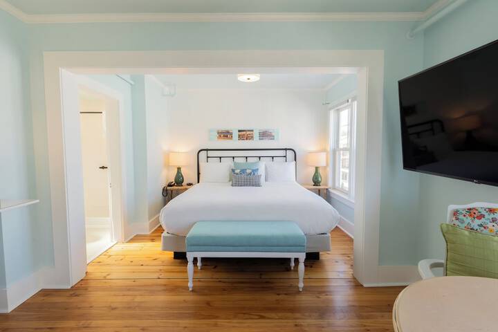 Ocean House Hotel & Motel