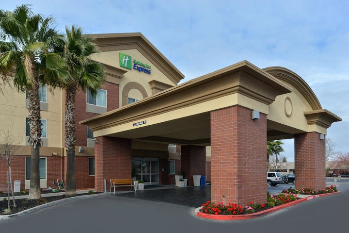 Hotel 5 of 86