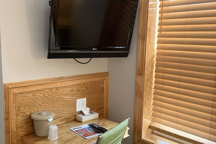 Room 9 of 21