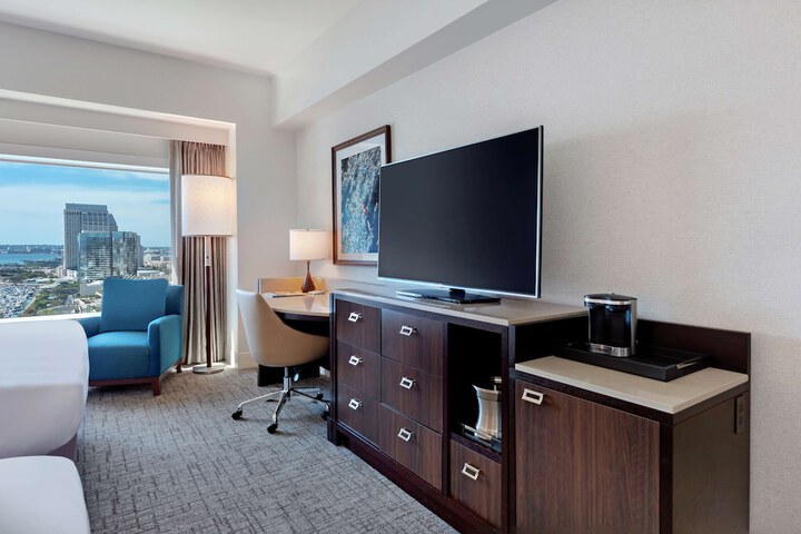 Hilton San Diego Bayfront