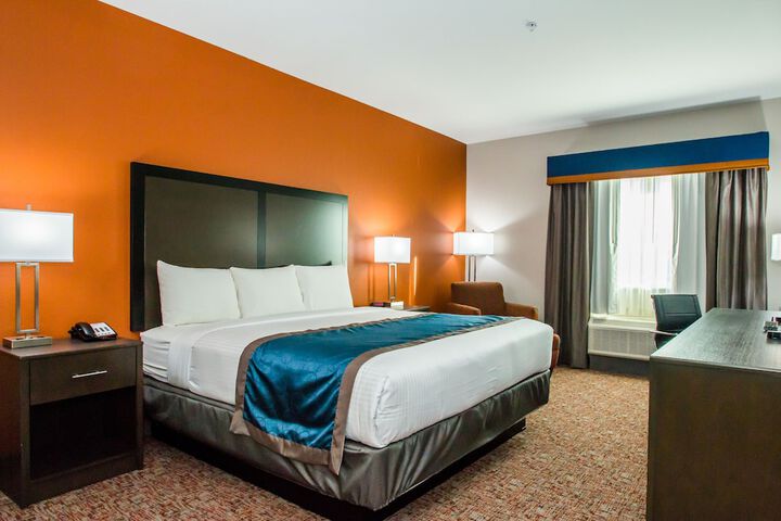 Room 12 of 18