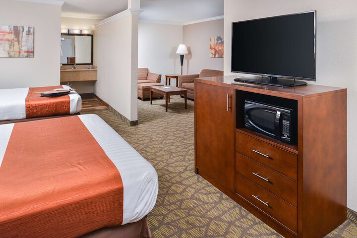 Room 20 of 40