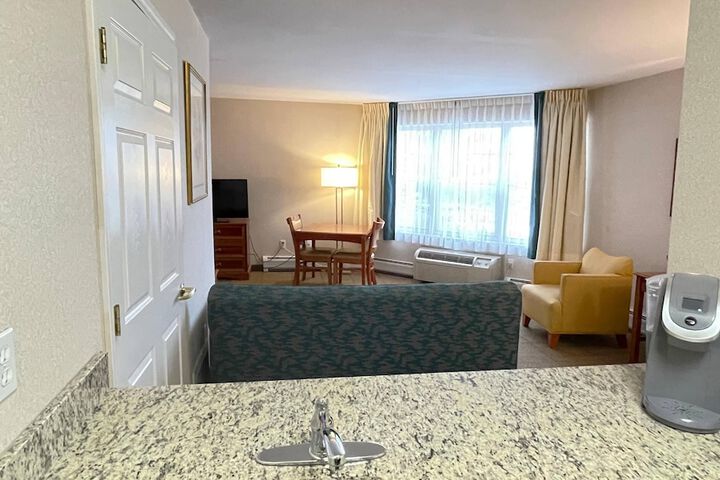 Smart Suites an Ascend Collection Hotel