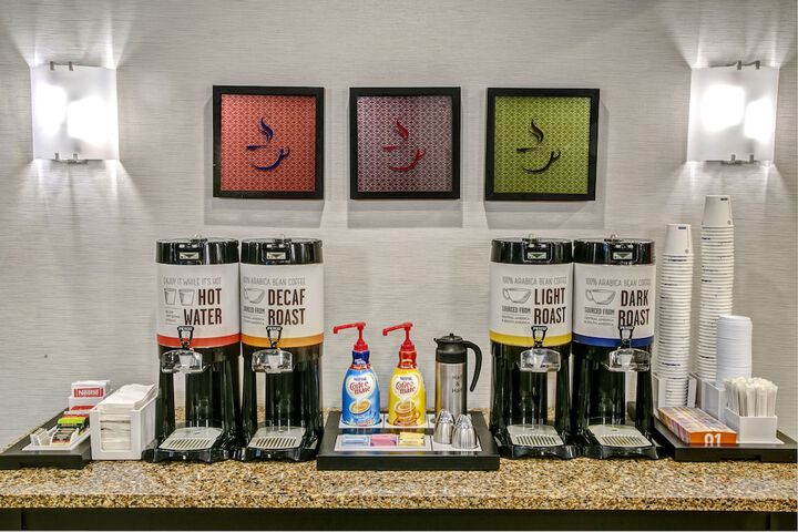 Breakfast/Coffee Service 38 of 44