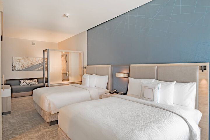 Room 16 of 23
