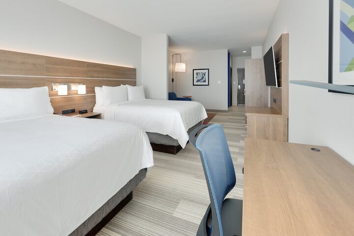 Holiday Inn Express & Suites Plano - The Colony by IHG
