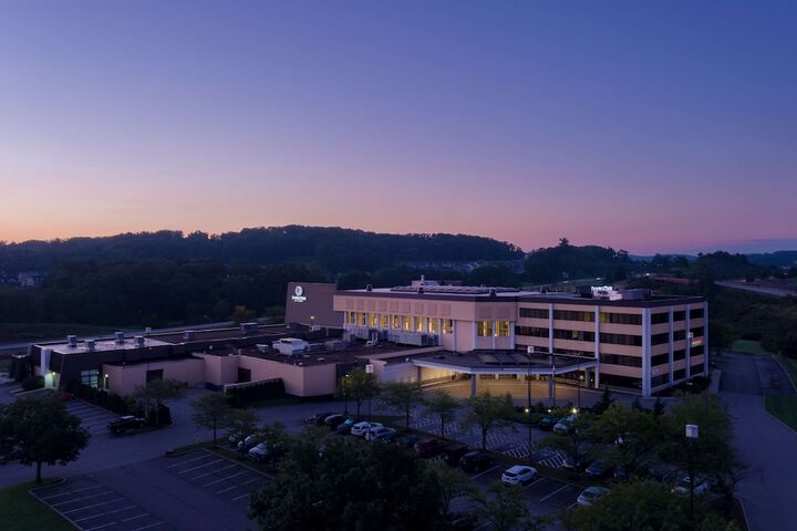 Hotel 2 of 139
