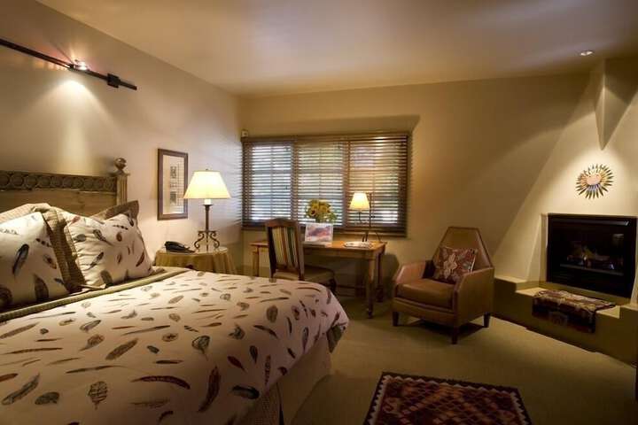 Room 8 of 27