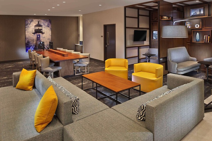 Hyatt Place Warwick / Providence Airport
