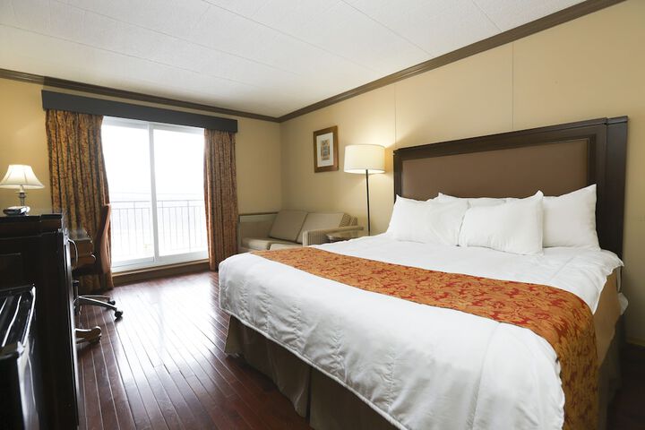Room 10 of 17