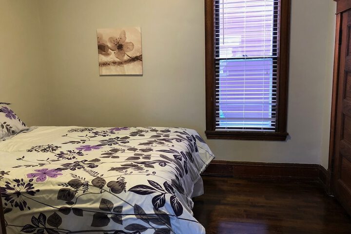 Room 16 of 28