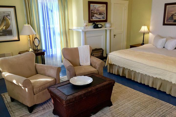 Room 8 of 45