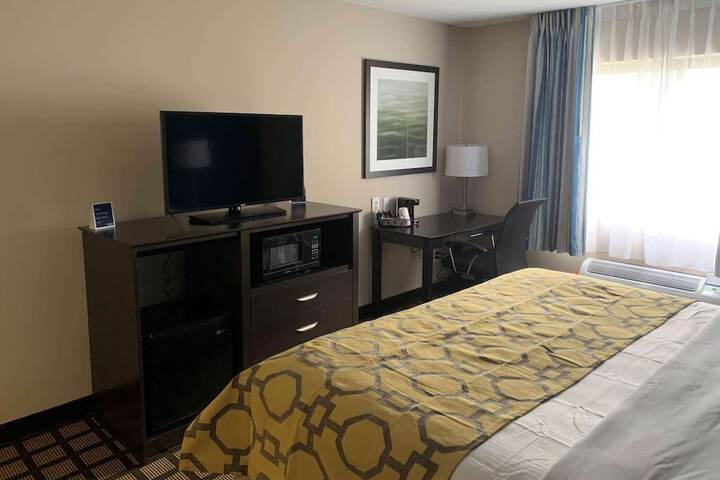Room 20 of 33