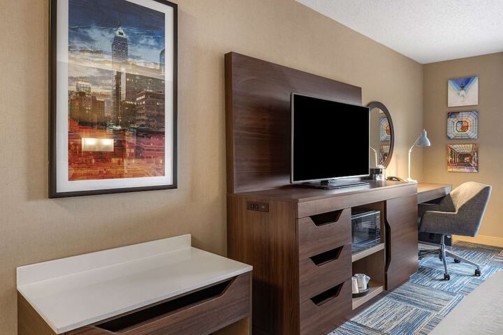 Room 50 of 64