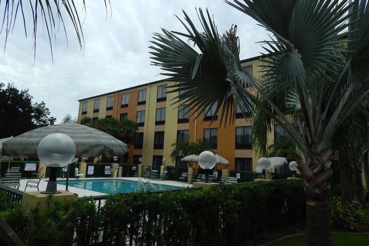 Pool 5 of 61