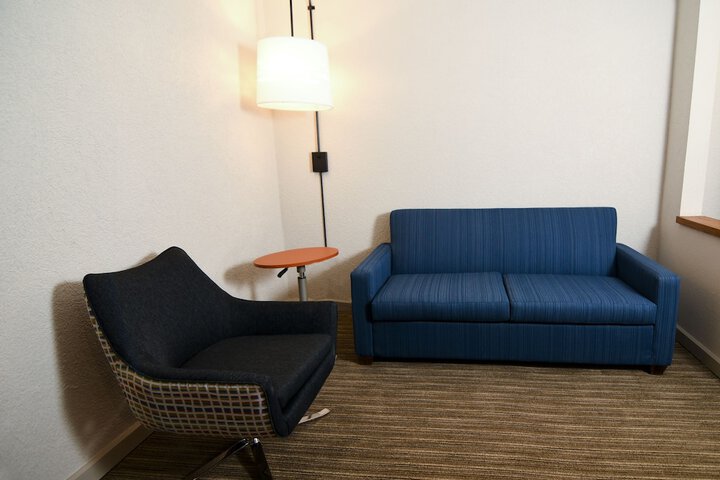 Room 93 of 126