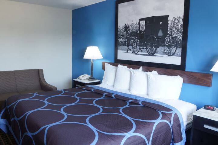 Room 10 of 15