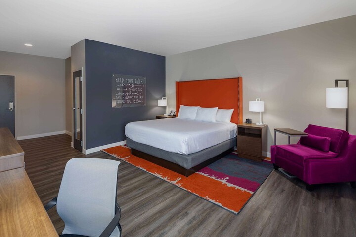 Room 15 of 35