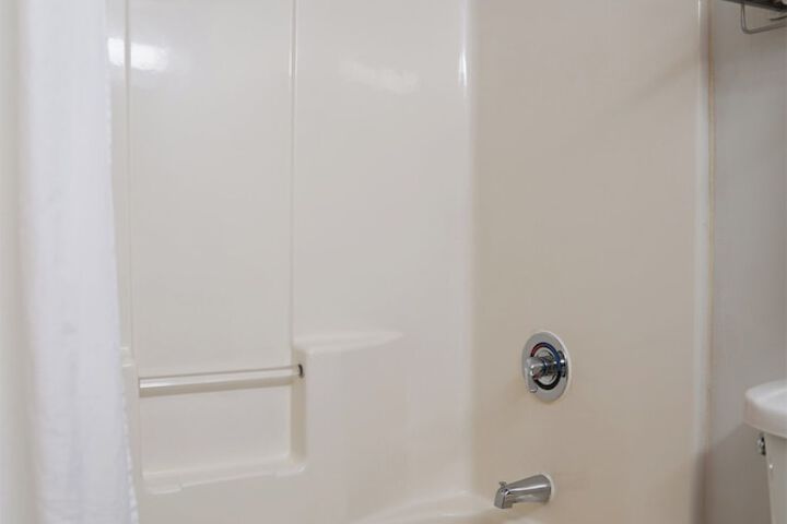Room 37 of 49