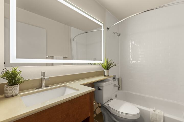 Room 4 of 14
