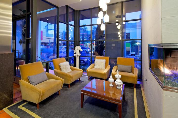 Hotel Interior 6 of 34