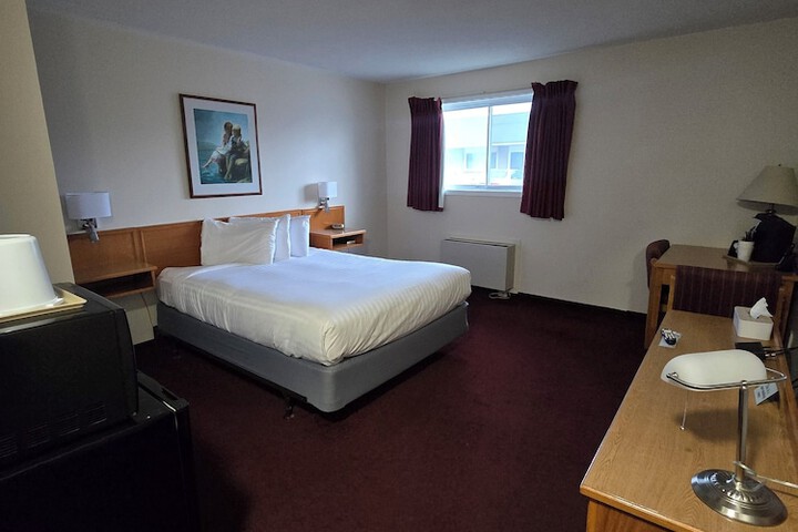 Room 19 of 84