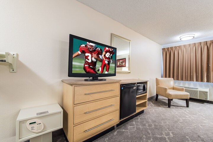Room 34 of 35