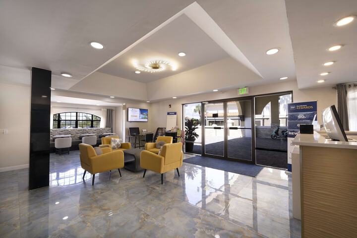Hotel Interior 12 of 38