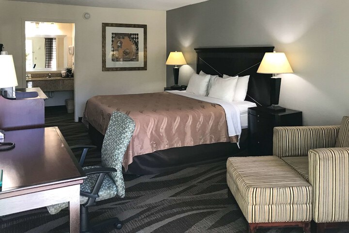 Room 17 of 45