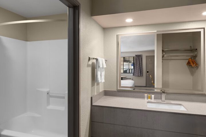 Days Inn by Wyndham Safford AZ