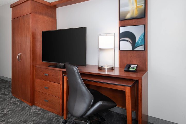 Room 16 of 43