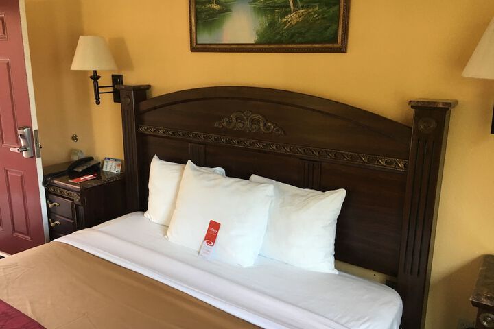 Room 12 of 15