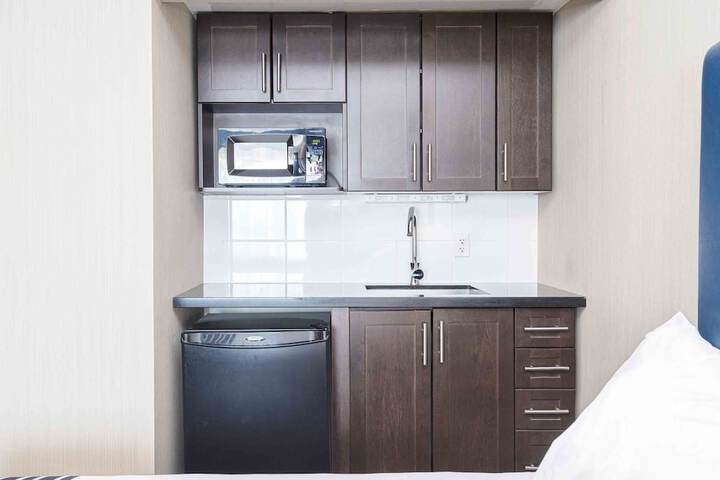 Room 8 of 21