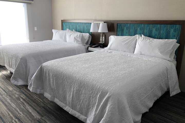 Room 6 of 14