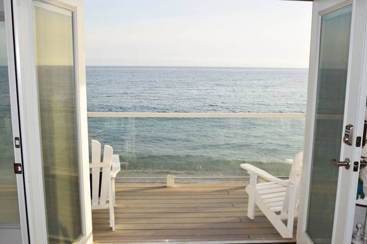 Malibu Beach Paradise Apartments