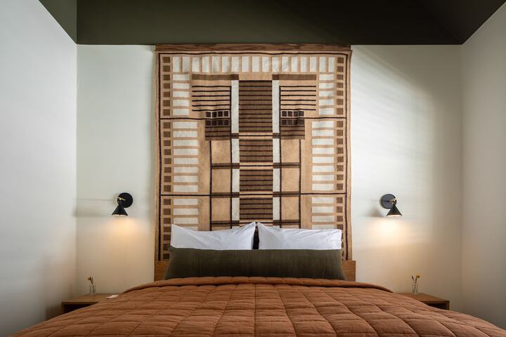 Room 10 of 41