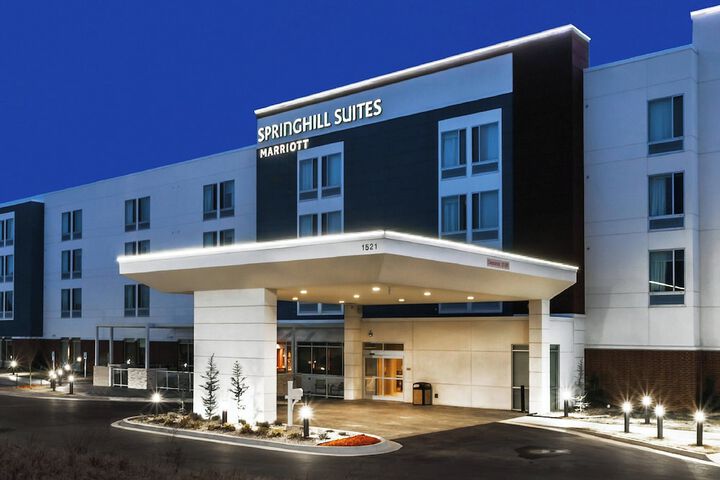 Hotel 4 of 30