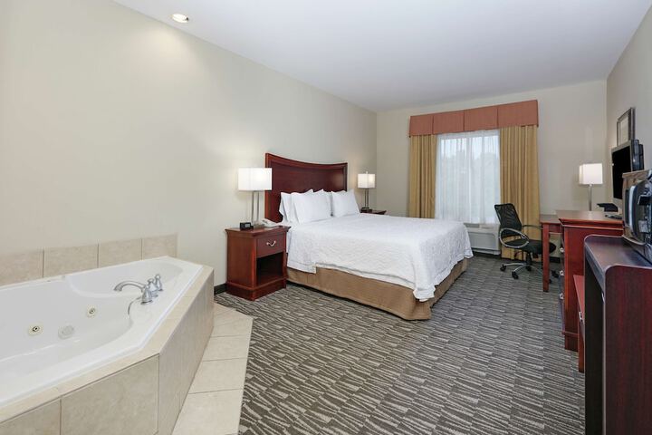Room 25 of 49