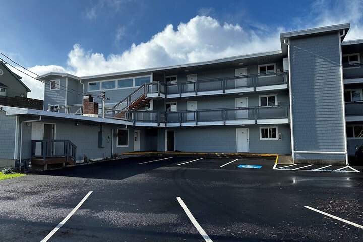 Hotel 2 of 124
