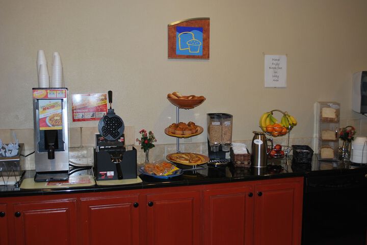 Breakfast/Coffee Service 38 of 43